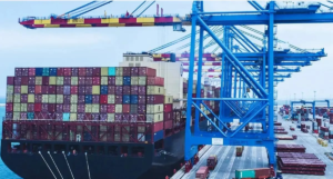 Ghana port congestion threatens import trade as cargo shifts to Abidjan